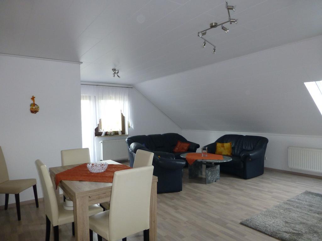 Ferienwohnung Irmgard Und Ferienwohnung Gerlinde Waldbrunn  Quarto foto